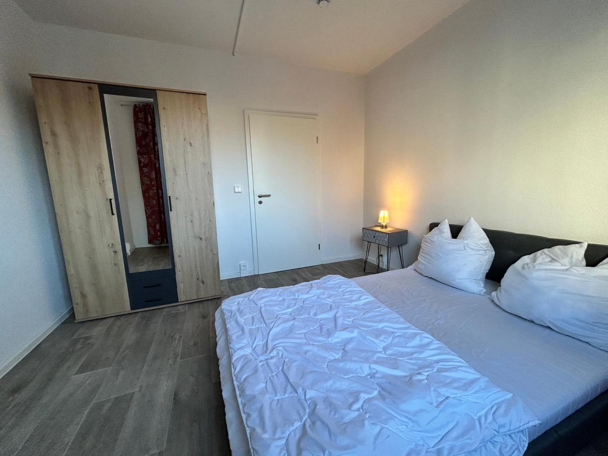 3 Zimmer, Balkon, Einzelbetten, Kueche Apartment
